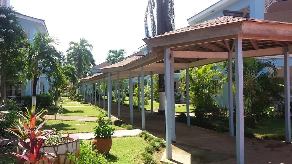 ***  Beachcomber Club Resort Negril Jamaica