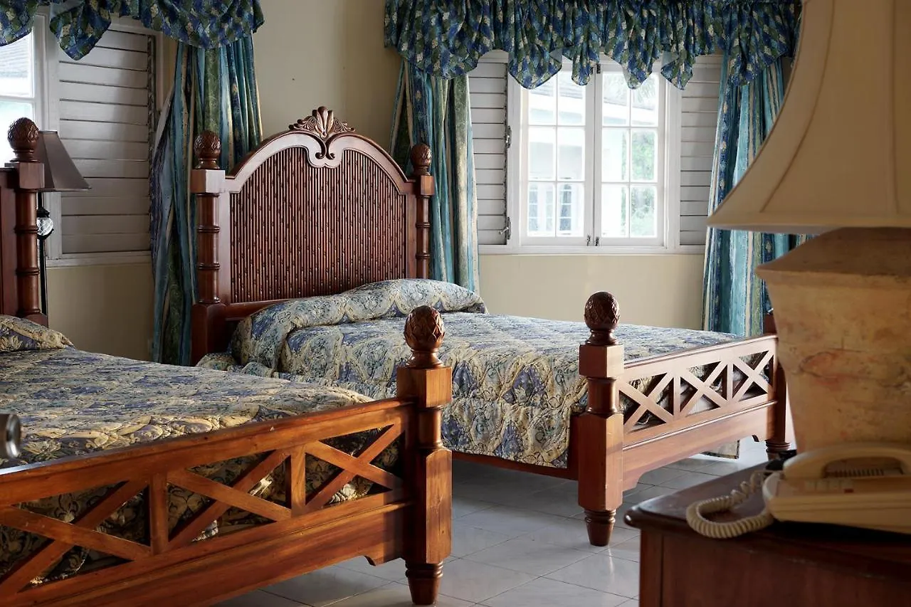 Beachcomber Club Resort Negril 3*,